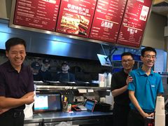 -The Habit Burger Grill 哈比特汉堡(爱琴海店)