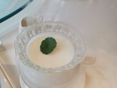 杏仁冻豆腐-申粤轩酒楼·三十年粤菜经典(丁香花园店)