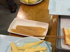 -東豫狼烧烤. 碳火烤鱼. 小龙虾(上海首店)