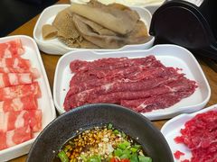 -天成·潮州牛肉脆肉鱼生蚝自助火锅
