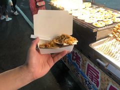 -六合夜市