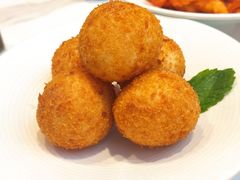 爆浆芝士球-张氏宽窄巷川菜小馆(群光广场店)