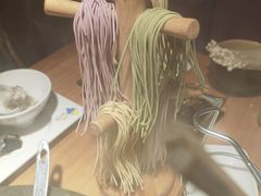 五彩手工面-咕嘟草帽鱼·牛奶一样的鲜鱼汤(包河万达广场创始店)