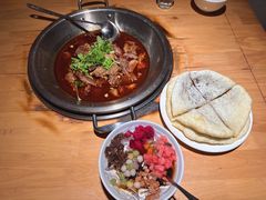 -大众跷脚牛肉馆·非遗传承单位(峨眉山店)