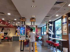 -麦当劳(田林好又多店)