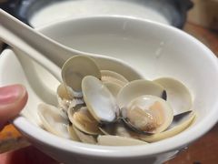 白贝-大良毋米粥 · 粥底火锅(岭南天地店)
