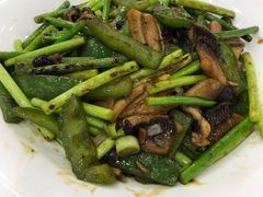 韭菜花炒黄鳝-六婶西关小厨(光塔路店)