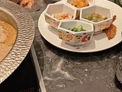 -牛YO寿喜烧·铁板烧和牛火锅自助(市府恒隆店)