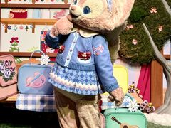 -小镇影院迪士尼小熊Duffy与他的朋友合影地