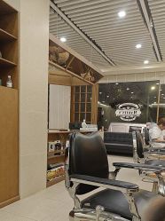 -MARTIN'S BARBER SHOP男士理发馆