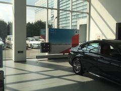 -上海宝宁宝马4S店
