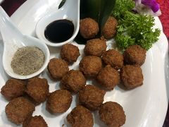 干炸丸子-万柳阁小馆·花园餐厅(龙潭湖店)