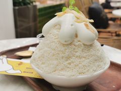 榴莲肉加榴莲冰淇淋-丹礼糖甜品