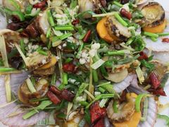 油泼扇贝-富临港·蒸汽海鲜·手抓海鲜·炒菜(栈桥店)