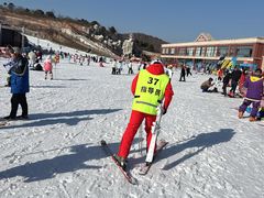 -蓟洲国际滑雪场