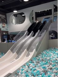 -MINI MARS KIDS CLUB亲子家庭中心(长宁天山店)