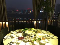 -夜宴江景餐厅