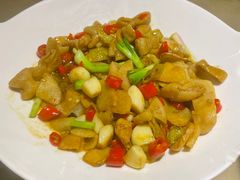 -佬麻雀·新湘菜(东方宝泰店)