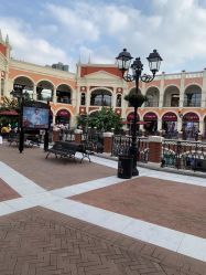 -奇幻丛林(佛罗伦萨小镇店)