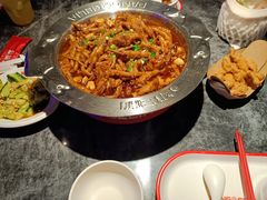 -胖哥俩肉蟹煲(长沙高铁吾悦广场店)