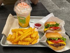 招牌牛肉堡-Shake Shack(南山万象天地店)
