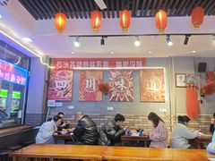 -爆炸头阿姨小四川正宗川味小吃(无任何分店)