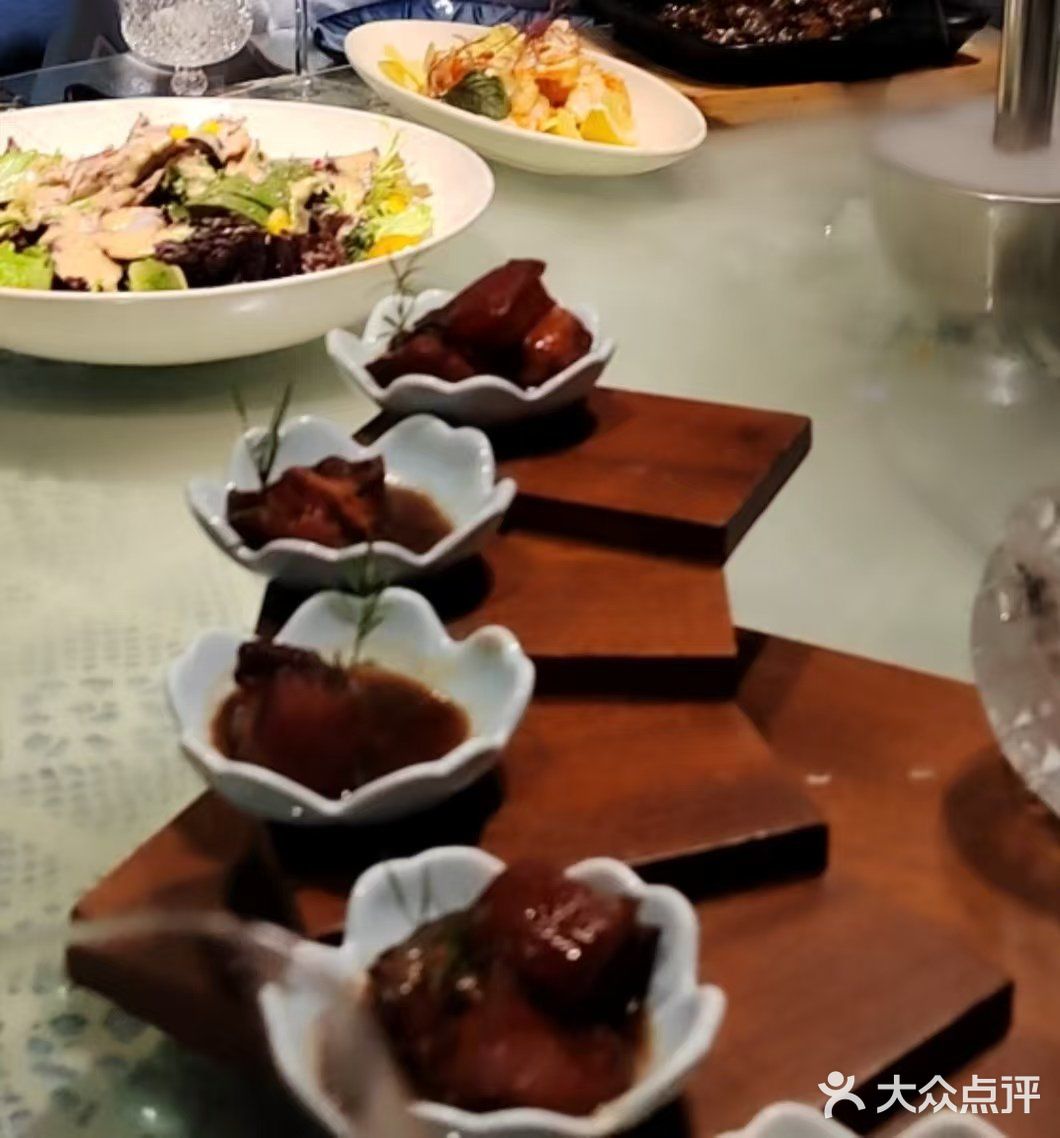 适合情侣约会，朋友聚餐的私房菜餐厅