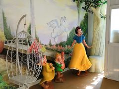 -英皇尤渡实验幼儿园