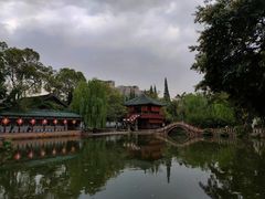 -房湖公园