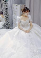-LOVE SHINE婚纱·红鼎庄龙凤褂·妈妈装定制