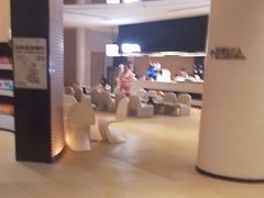 -涨巢·潮玩水疗局