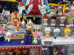 -泡泡玛特POPMART(侨福芳草地店)