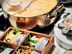 -椰子湾·海南火锅·糟粕醋·椰子鸡(正大广场店)