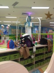 -孩子王童乐园(洛阳万达店)