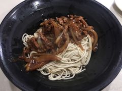 洋葱牛肉丝-老地方面馆(思南路店)