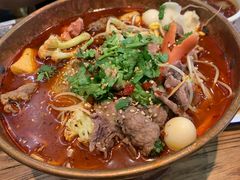 -成都你六姐·牛肉冒菜(上海环宇荟店)