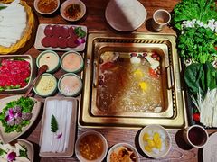 -东巴人鱼豆花火锅(幸福街店)