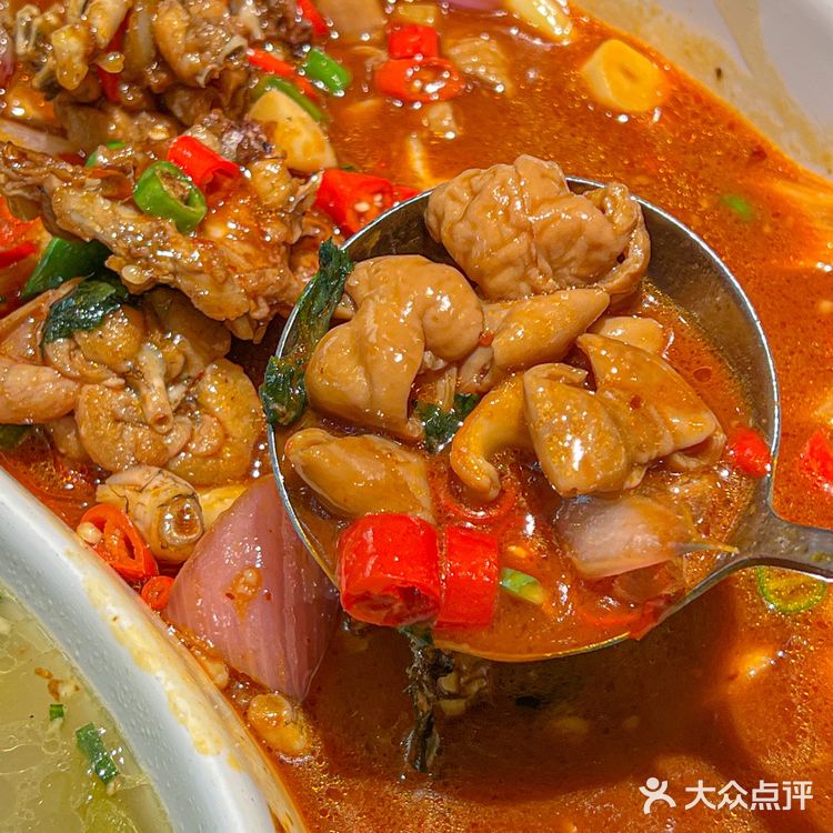 酸菜鱼也可以鸳鸯⁉️南昌首家双拼酸菜🐟