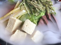 -谭鸭血老火锅(漳州路店)