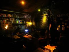 -城墙外BAR