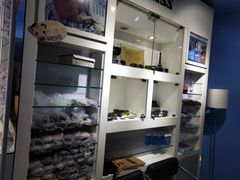 -提一眼镜·蔡司·依视路(小寨店)