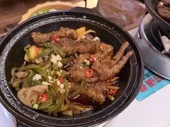 -老牌坊云南鱼豆花火锅(哈西万达店)