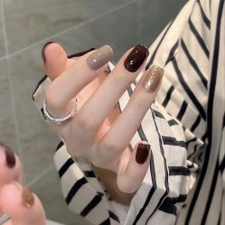 -悦指间美甲美睫