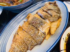 蒜香鲈鱼-鲁菜根·泰山菜(普照店)