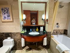 -爱时特套房酒店(会展中心远洋城店)