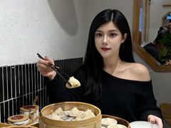 -馋三尺蟹粉小笼(人民广场店)