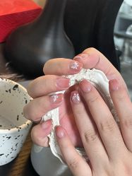 -芊屿芊浔美甲