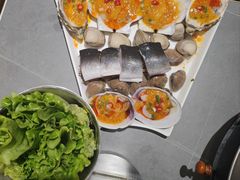 -围炉肉舍•炭烤活鳗•丹东海鲜烤肉(步行街店)