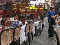 -刘姐啤酒鱼民族演艺餐厅(西街总店)