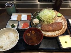 -牛かつもと村(原宿店)